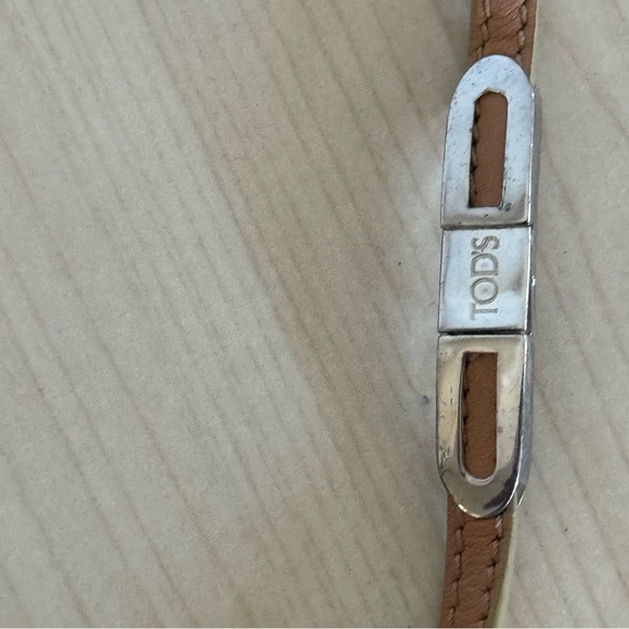 TOD’S Leather and Silver Skinny Belt - Picture 2 of 9